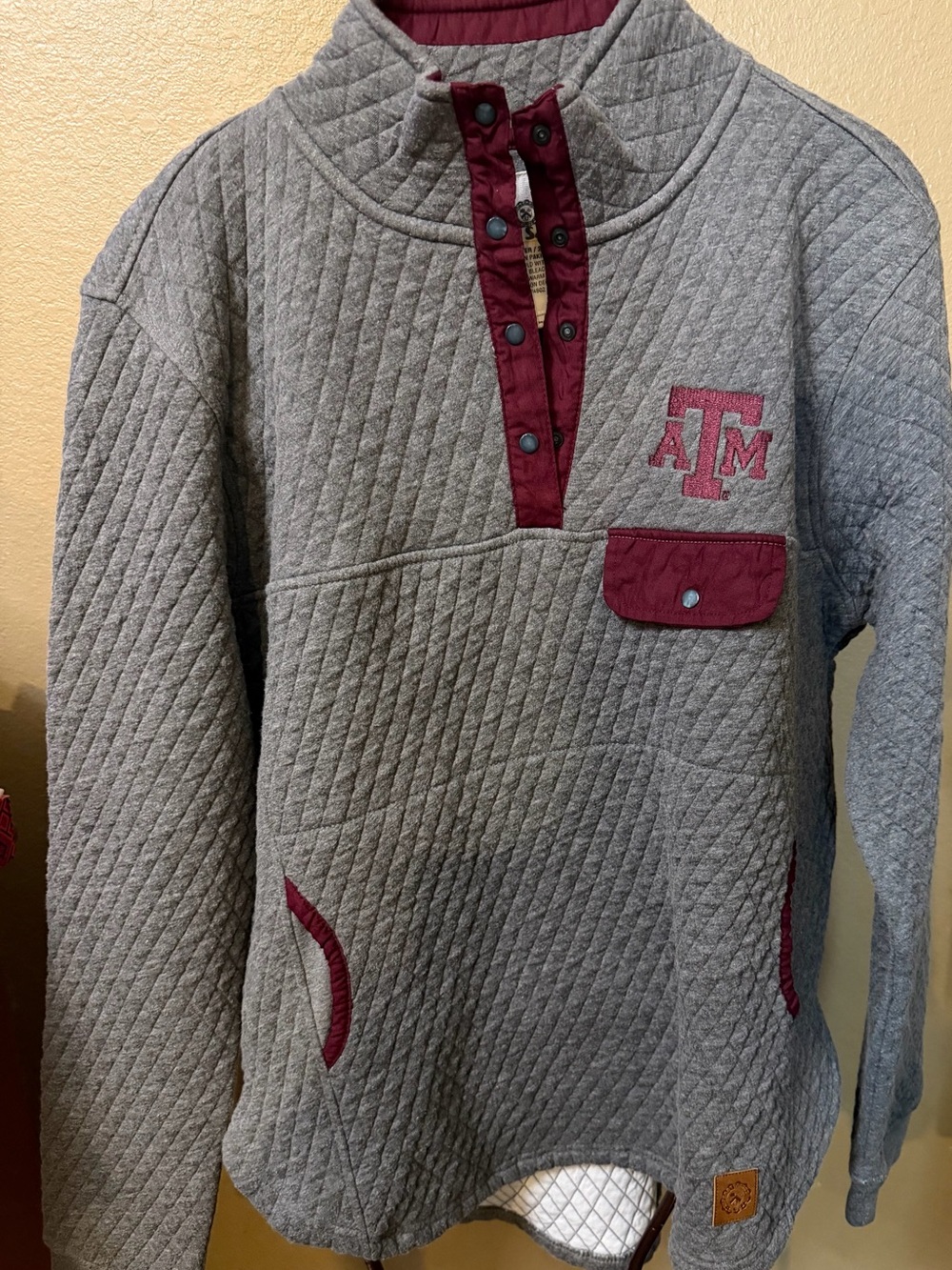 Three Square Quilted Texas A&M Pullover in Gray and Maroon Size XL